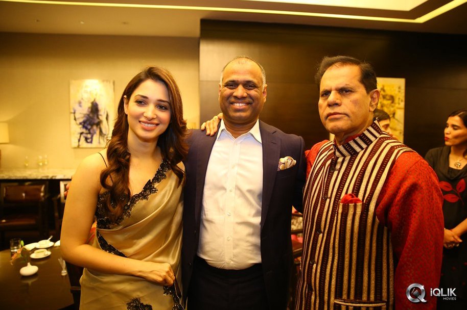 TSR-Felicitates-Gautamiputra-Satakarni-Team